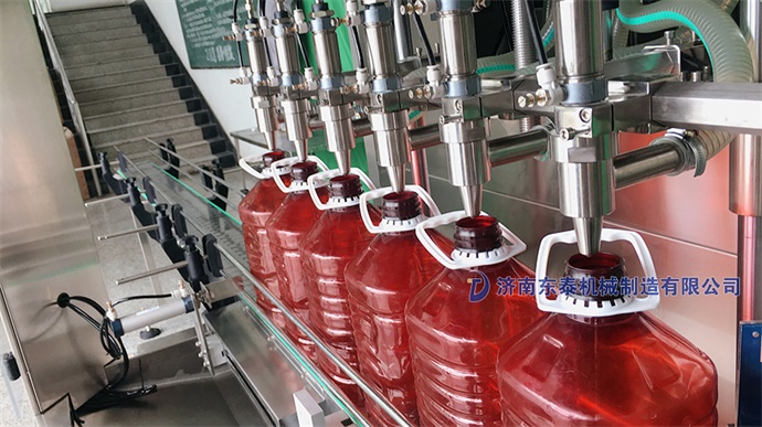 全自動酥油灌裝機細節圖.jpg 全自動酥油灌裝機細節圖.jpg